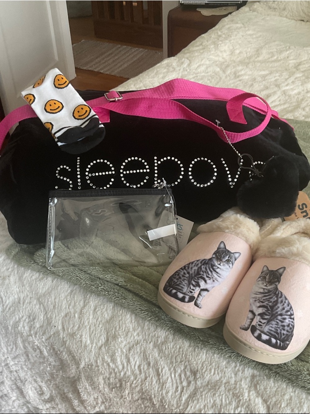 Black "Sleepover" Velvet Travel Duffle Bag with Pink Handles creation